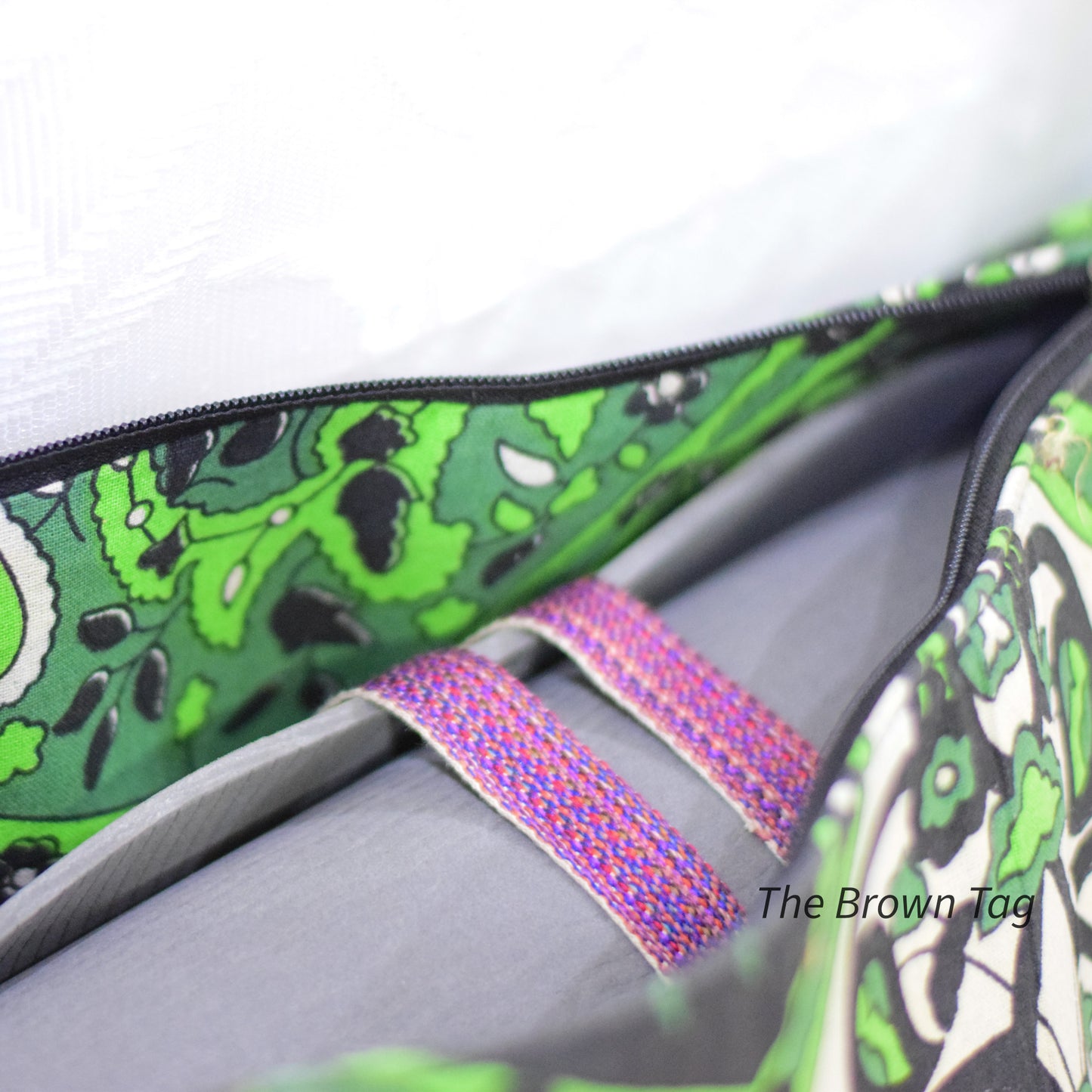 Mandala design yoga mat bag - green and black