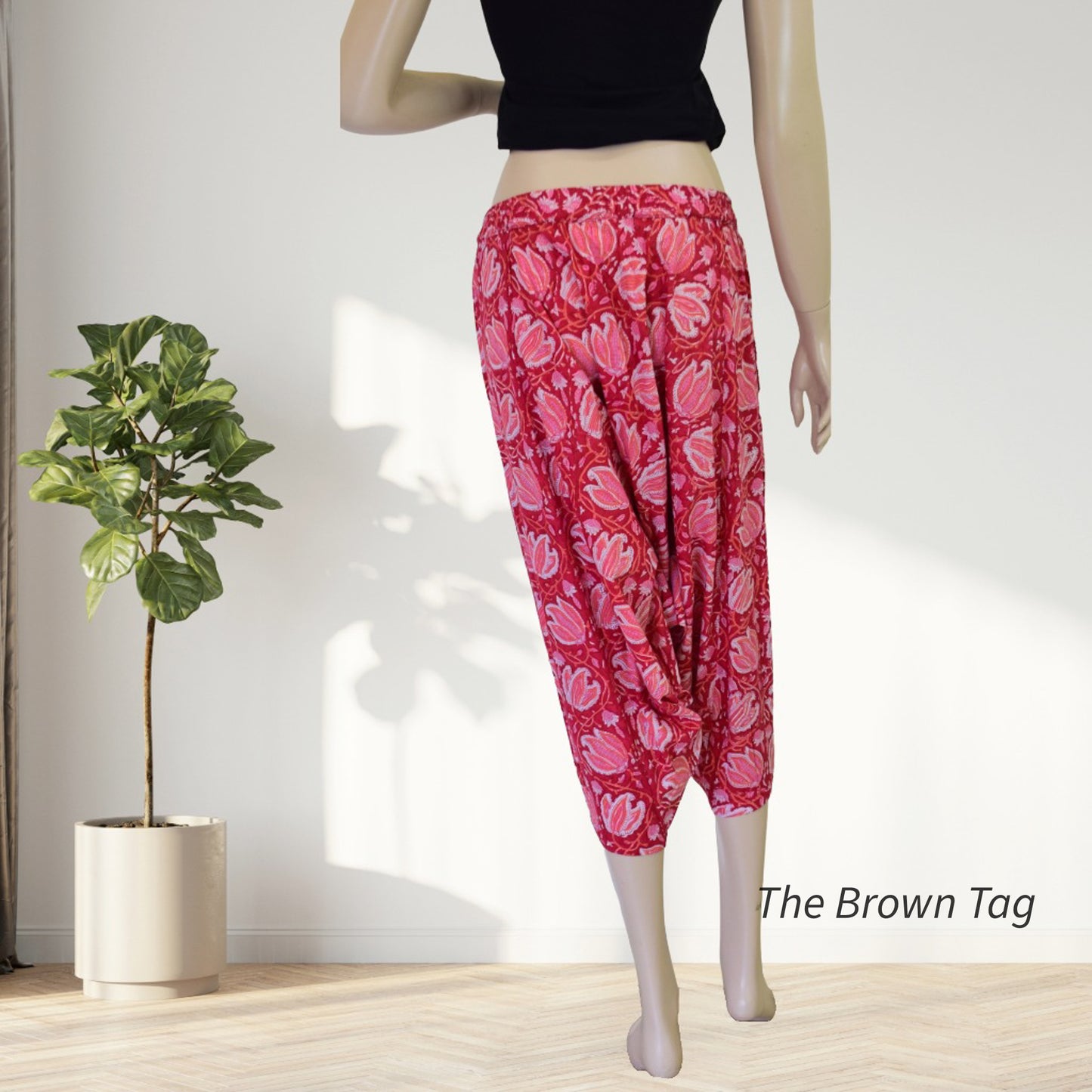 Red floral printed short Harem pants