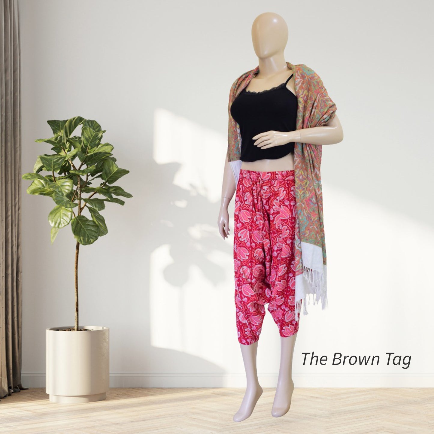 Red floral printed short Harem pants