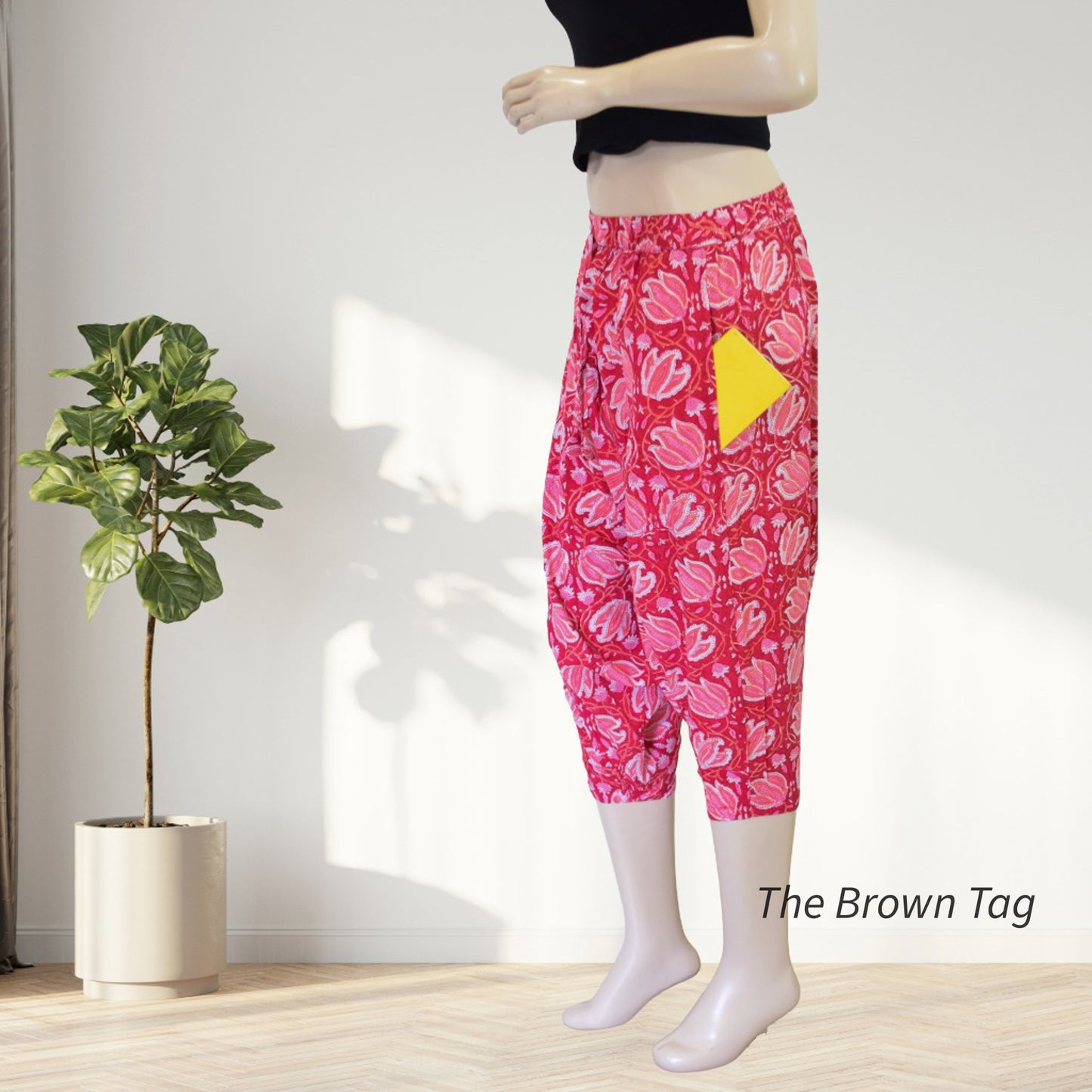 Red floral printed short Harem pants